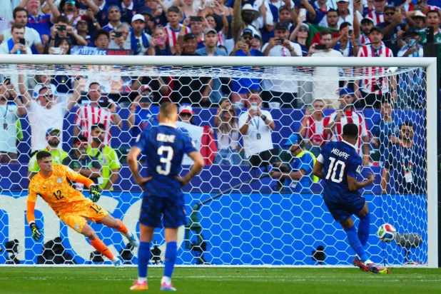 فرنسا تصل إلى 150 هدفاً في نهائيات كأس العالم