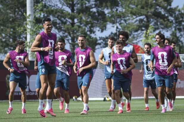 قمة بين الجارتين إسبانيا والبرتغال… والولايات المتحدة لأول ربع نهائي منذ 2002