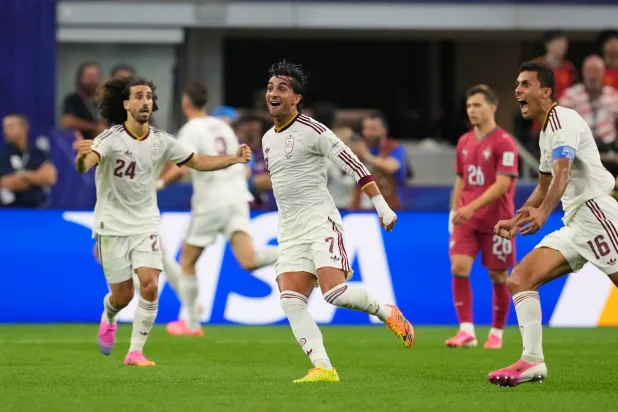 رودري وكوكوريلا يشيدان بنضج إسبانيا وصلابتها بعد عبور البرتغال
