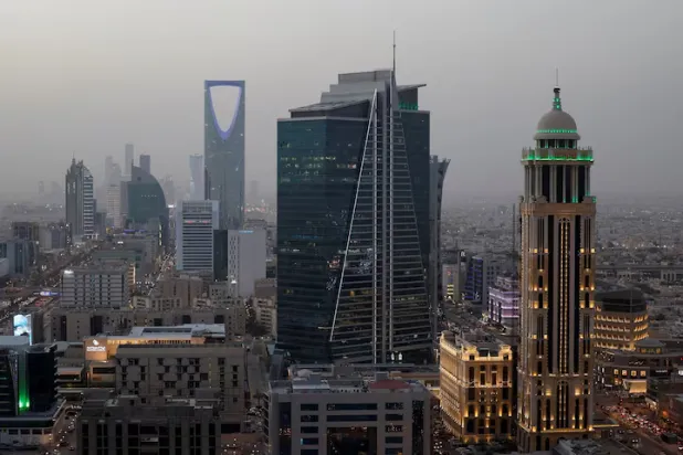 «ستاندرد آند بورز»: متانة اقتصادات الخليج تدعم التعافي رغم استمرار الضبابية الجيوسياسية