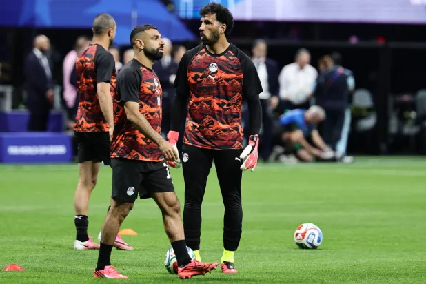 ألفاريز يعود لتشكيلة الأرجنتين… ومرموش على مقاعد بدلاء المنتخب المصري