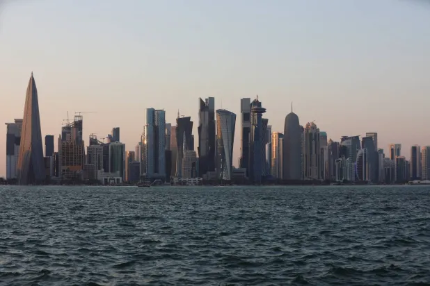 قطر تستدعي دبلوماسياً إيرانياً وتحتج على استهداف «الركيات»
