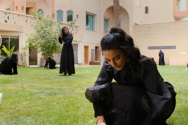 سارة بالغنيم: في أفلامي… الكوميديا تُولد من عبث الواقع