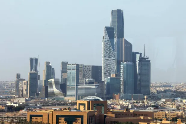 «فيتش» ترسِّخ الثقة بالاقتصاد السعودي رغم تداعيات «هرمز»