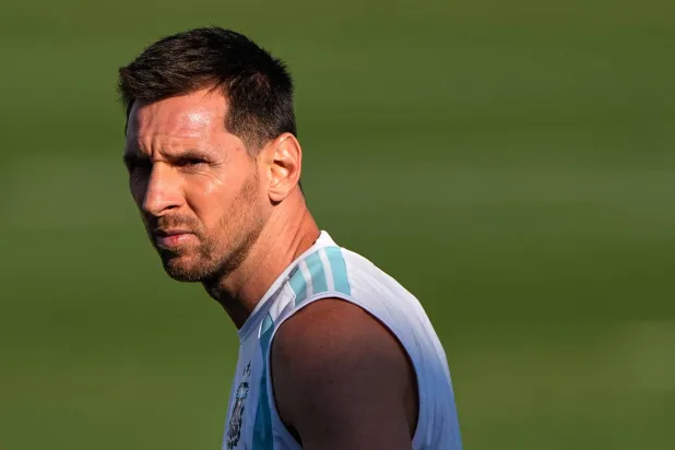 ماتيوس: ميسي لن يفوز بجائزة أفضل لاعب في العالم