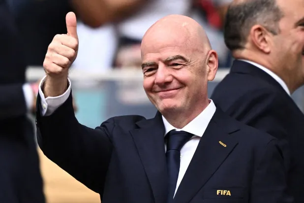إنفانتينو: سنناقش بعد المونديال زيادة عدد المنتخبات في كأس العالم إلى 64