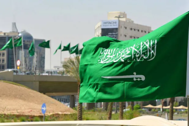 كيف نجحت «مصدات» السعودية في حماية اقتصاها من نيران الحرب؟
