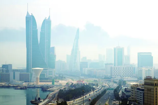 الدفاعات الجوية البحرينية تتصدى لهجمات إيرانية