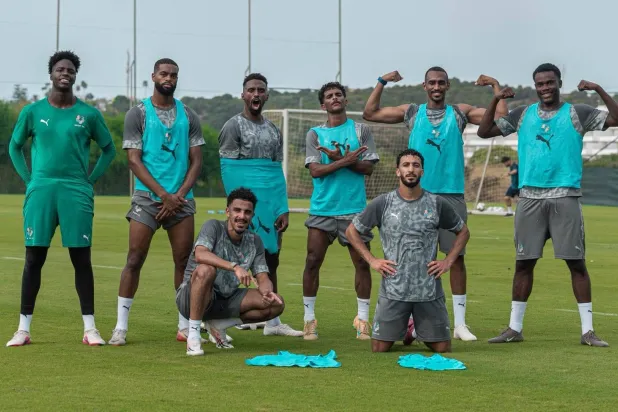 نيوم يلاعب غرناطة والعربي القطري ولاس بالماس «ودياً»