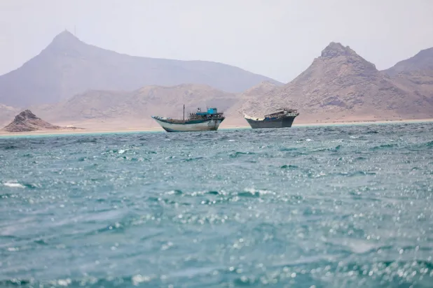 تقرير: إيران طلبت من الحوثيين إغلاق باب المندب إذا قصفت أميركا شبكة الكهرباء