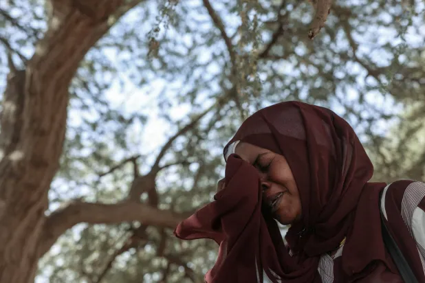 عقوبات بريطانية على شبكات الذهب السوداني