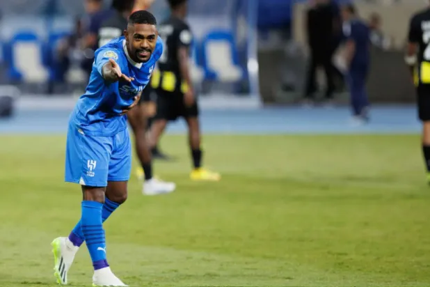 صراع برازيلي وعرض إماراتي يشعلان سباق ضم مالكوم