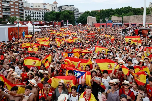 «مونديال 2026»: مدريد تتزين بالأحمر والأصفر قبل النهائي