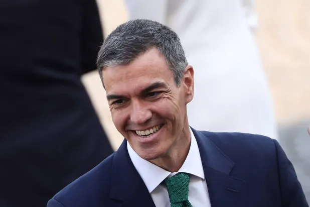 «مونديال 2026»: رئيس الوزراء الإسباني يشيد بـ«روح الفريق» عند منتخب بلاده