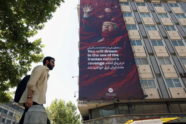 إيران تلوّح بأذرعها الإقليمية وتبتعد عن مسار التفاوض
