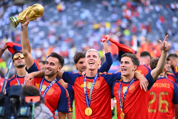 إسبانيا تحصد جائزة الـ50 مليون دولار بعد التتويج بالكأس