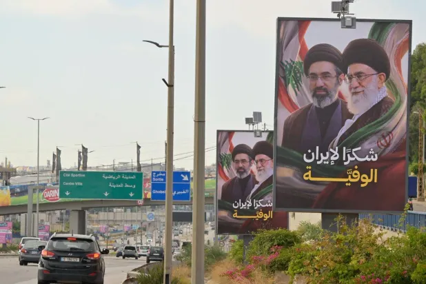 «حزب الله» يلوّح بشلّ مطار بيروت دفاعاً عن «الطيران الإيراني»