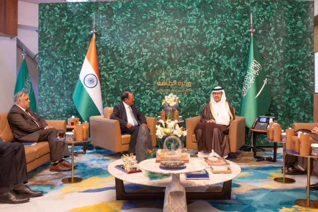السعودية والهند تبحثان تعزيز التعاون في الطاقة وأمن الإمدادات