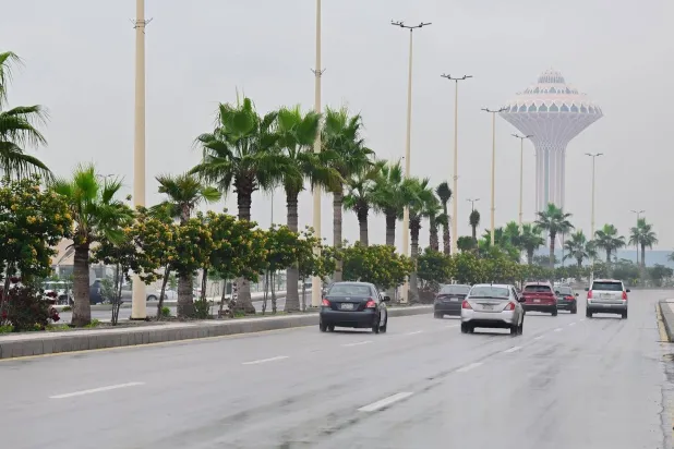 الدفاع المدني السعودي يعلن زوال الخطر بعد إنذار مبكر في الدمام
