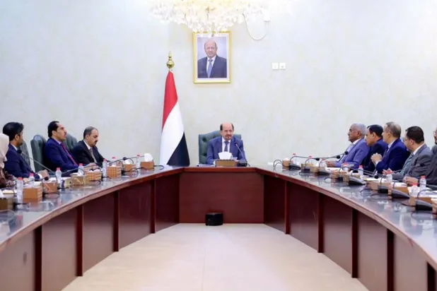 الحكومة اليمنية: رد «التحالف» على الحوثيين ضمن جهود مكافحة الإرهاب