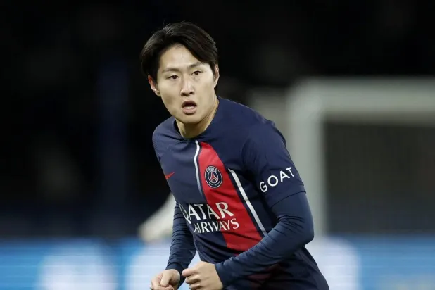 رسمياً… لي كانغ إن إلى أتلتيكو مدريد حتى 2031