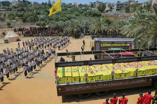 إحكام القبضة اللبنانية على المرافئ يجفف مصادر تمويل «حزب الله»