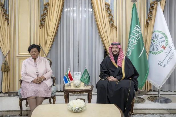 نقاشات سعودية – جنوب أفريقية حول مجالات التعاون الدفاعي