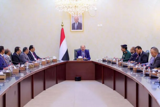 اليمن يرفع الجاهزية لمواجهة تداعيات التهديد الحوثي للملاحة