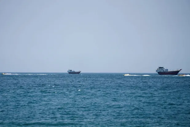 شركة تكرير هندية تبحث عن شحنات للنفط بعيداً عن مضيق هرمز