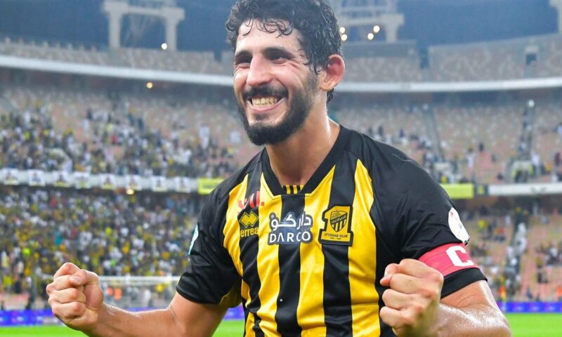 مثال للالتزام والروح.. عماد متعب يودع حجازي برسالة مؤثرة بعد إعلان اعتزاله