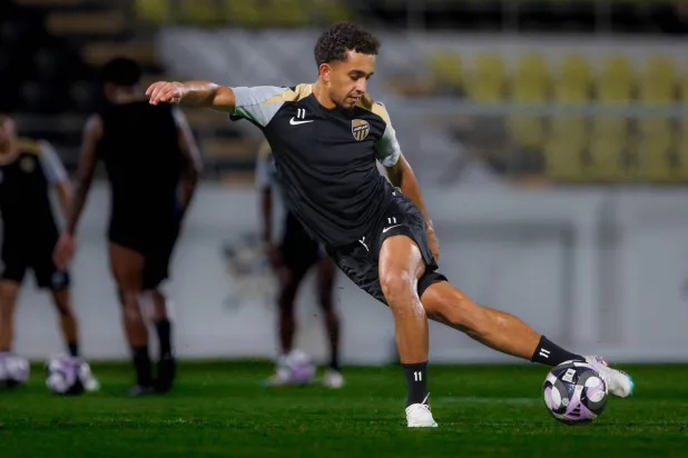 الدرعية يفاوض أحمد الغامدي… واللاعب يتمسك بالاتحاد