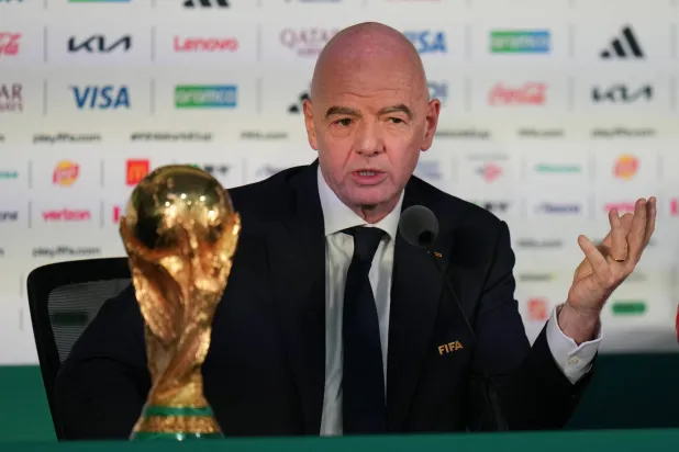 «فيفا» يجدد شراكته مع «فيزا» بعقد طويل الأمد