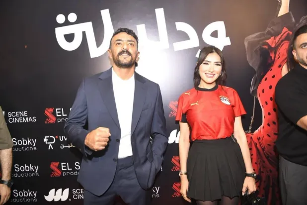 فنانون مصريون يتباهون بإيرادات أفلامهم في الخليج