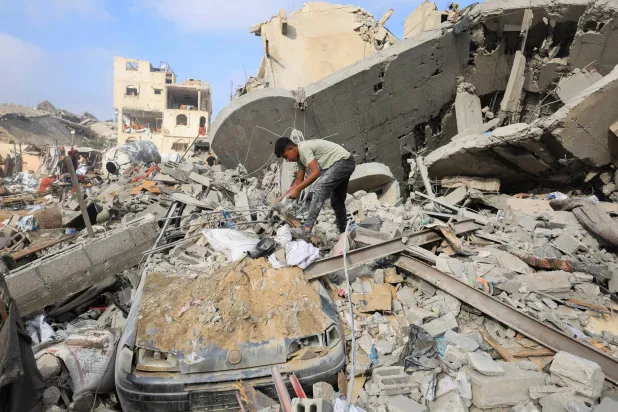 مقتل 3 بينهم طفلان وإصابة آخرين في قصف إسرائيلي على غزة