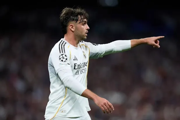 الإصابة تُبعد أسينسيو عن ريال مدريد في بداية الموسم