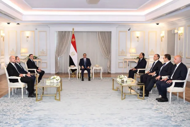 السيسي والدبيبة يبحثان تعزيز التعاون في الطاقة والربط الكهربائي