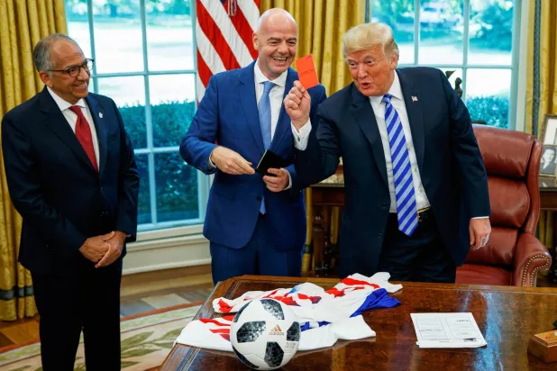 الاتحاد الآسيوي يتضامن مع «يويفا» و«كونكاكاف»… واستقالة مستشار إنفانتينو