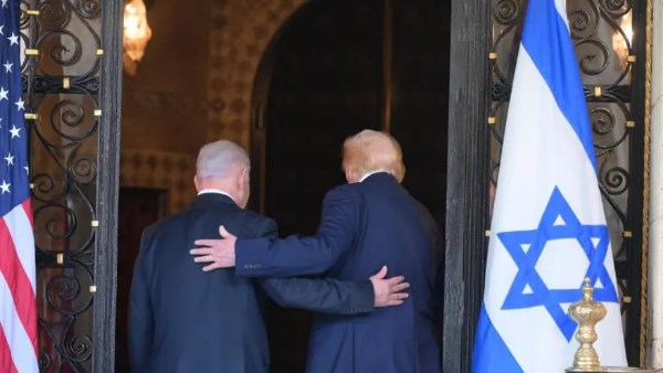 تحذيرات إسرائيلية من سباق نووي بالمنطقة.. مسئولون: نفوذ تل أبيب في واشنطن يتراجع
