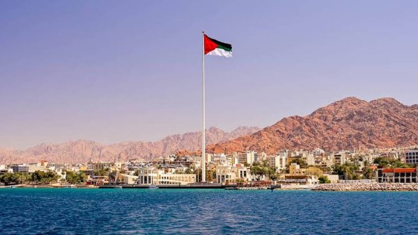 العمل يسير بصورة طبيعية.. الأردن ينفي وجود أي تهديدات لمطار وميناء العقبة