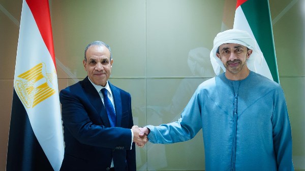 وزير الخارجية يلتقي نظيره الإماراتي بأبو ظبي لمتابعة مستجدات الأوضاع الإقليمية
