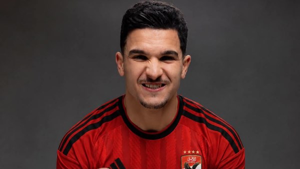 كشف طبي.. وصول منصف بقرار لـ القاهرة لـ الإنضمام إلى الأهلي