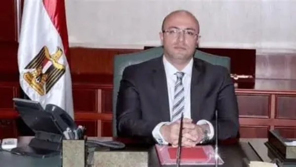 محافظ الفيوم يوجه بتسريع إنهاء ملفات التقنين واسترداد الأراضي المرفوض تقنينها