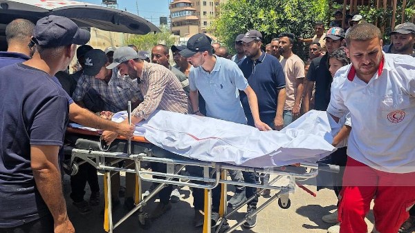 المجلس الوطني الفلسطيني: استهداف مشيعي جنازة في النصيرات جريمة حرب