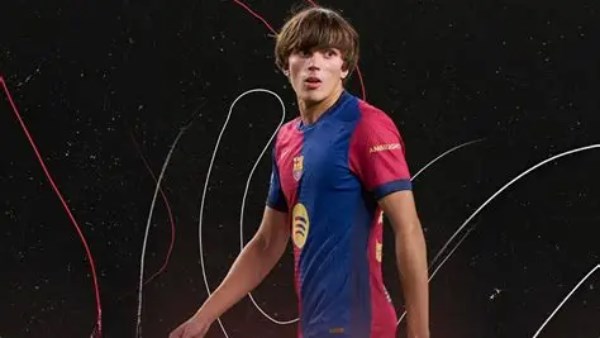 كومو الإيطالي يتعاقد مع مدافع برشلونة الشاب أندريس كوينكا حتى 2030