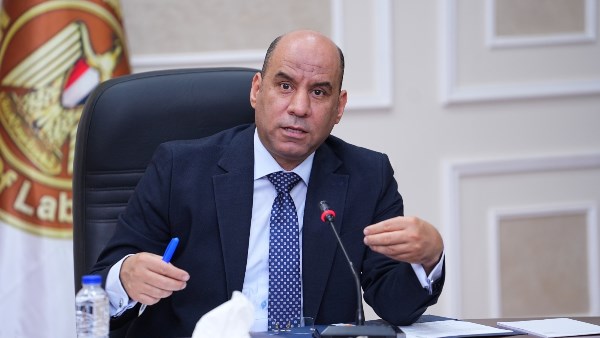 وزير العمل: الخميس المقبل إجازة رسمية مدفوعة الأجر للعاملين بالقطاع الخاص بمناسبة ذكرى ثورة 23 يوليو
