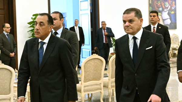 مدبولي يؤكد أهمية وضع خطة زمنية للتعاون مع ليبيا في مجالات الغاز الطبيعي والاستكشافات البترولية ودعم الربط الكهربائي