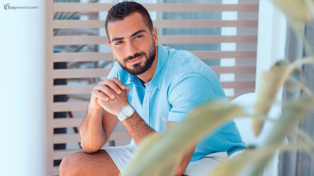 محمد الشرنوبي يحذف كل صوره من إنستغرام ويكتفي بمكعب روبيك