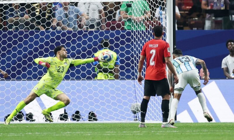 0.6%.. نسبة تأهل الأرجنتين أمام مصر قبل هدف روميرو