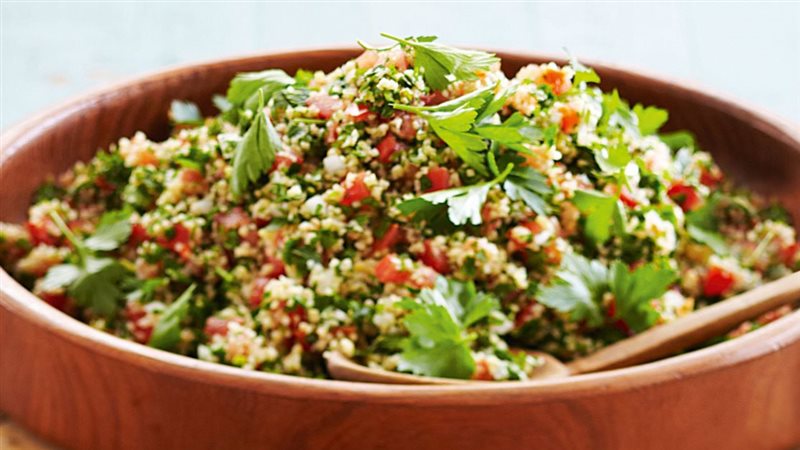 طريقة عمل سلطة التبولة في خطوات سريعة