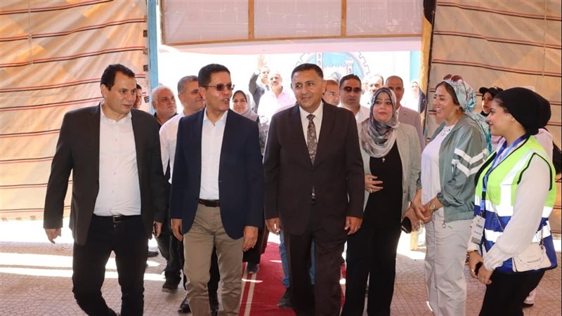 محافظ القليوبية ورئيس جامعة بنها يفتتحان القافلة التنموية الشاملة بقرية طحلة
